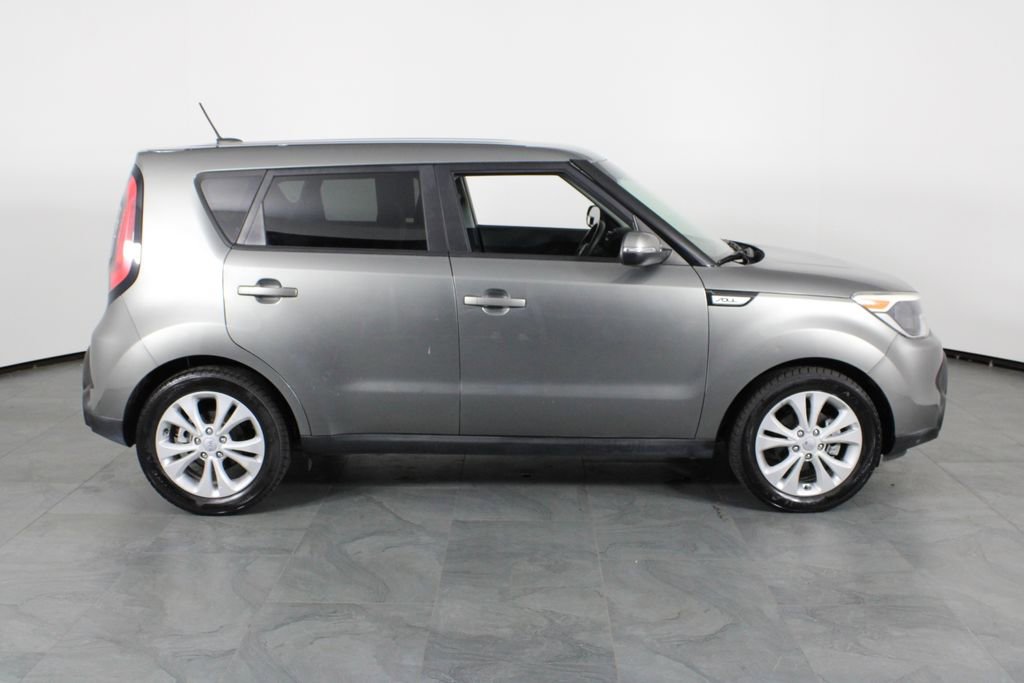 Used 2014 Kia Soul + image 12