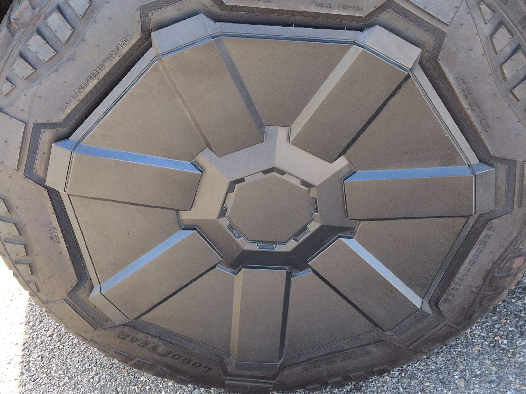 Used 2024 Tesla Cybertruck Cyberbeast image 13