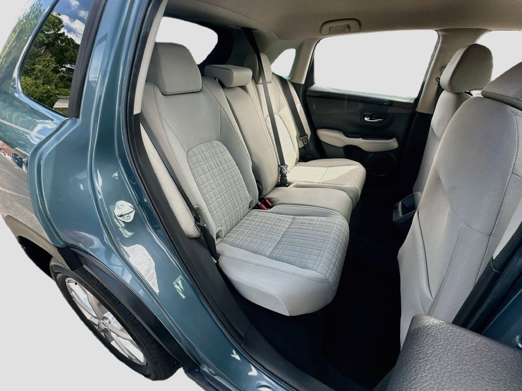Used 2025 Honda HR-V LX image 24