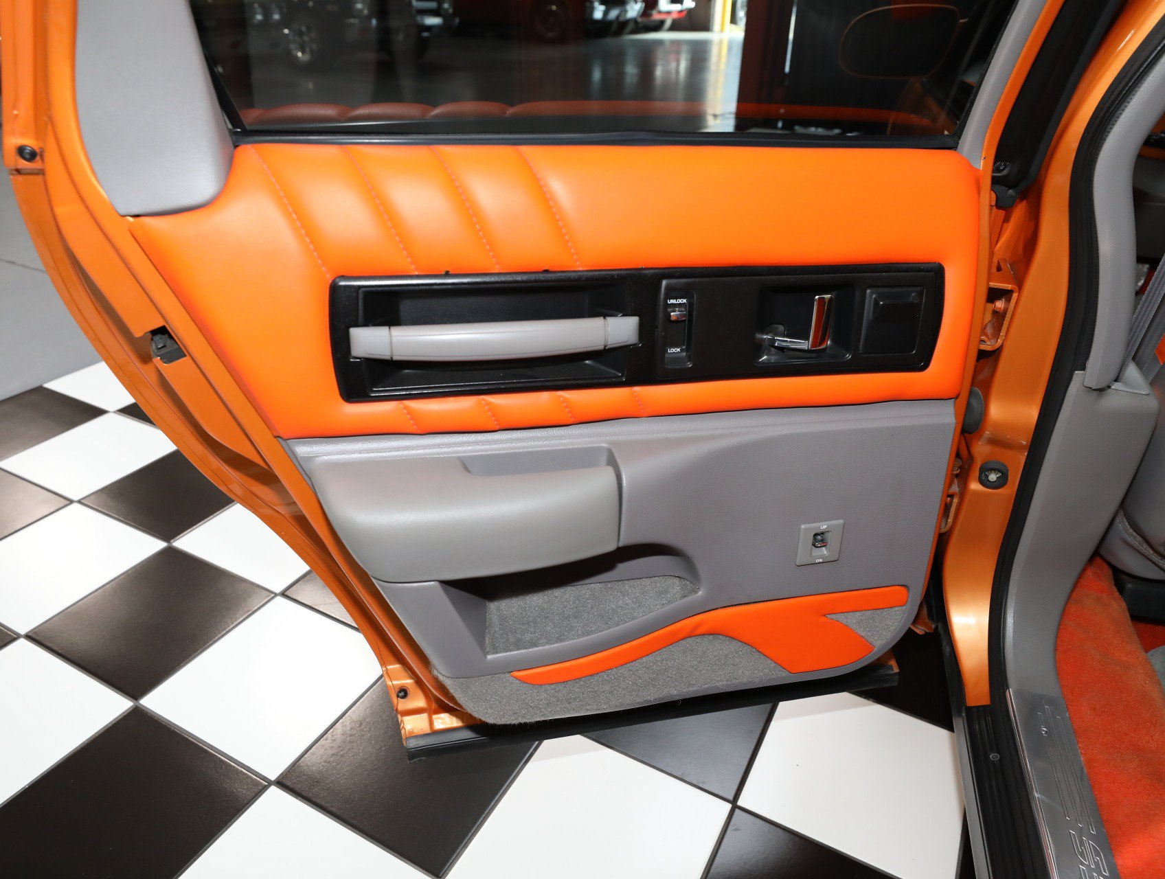 Used 1995 Chevrolet Impala SS RWD image 51