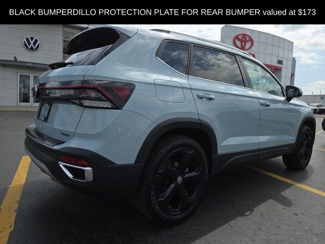 Used 2025 Volkswagen Taos SEL w/ Black Wheel Plus Package AWD/4WD image 8