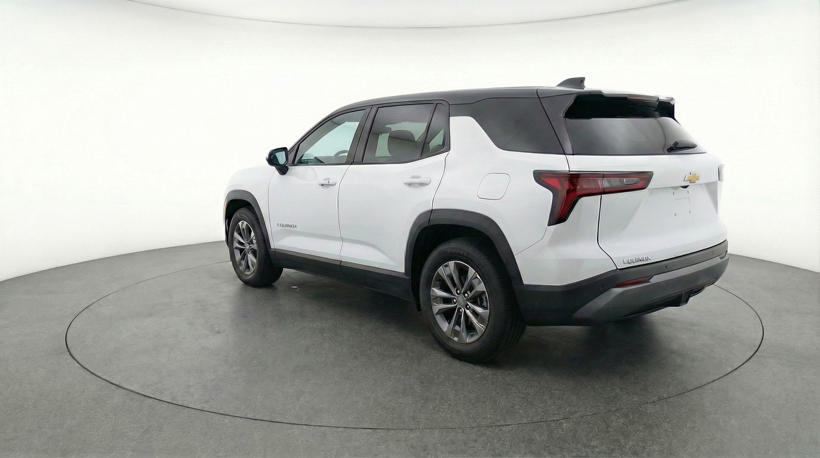 Used 2025 Chevrolet Equinox LT image 6