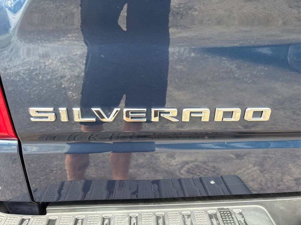 Used 2020 Chevrolet Silverado 1500 LT w/ All-Star Edition image 14