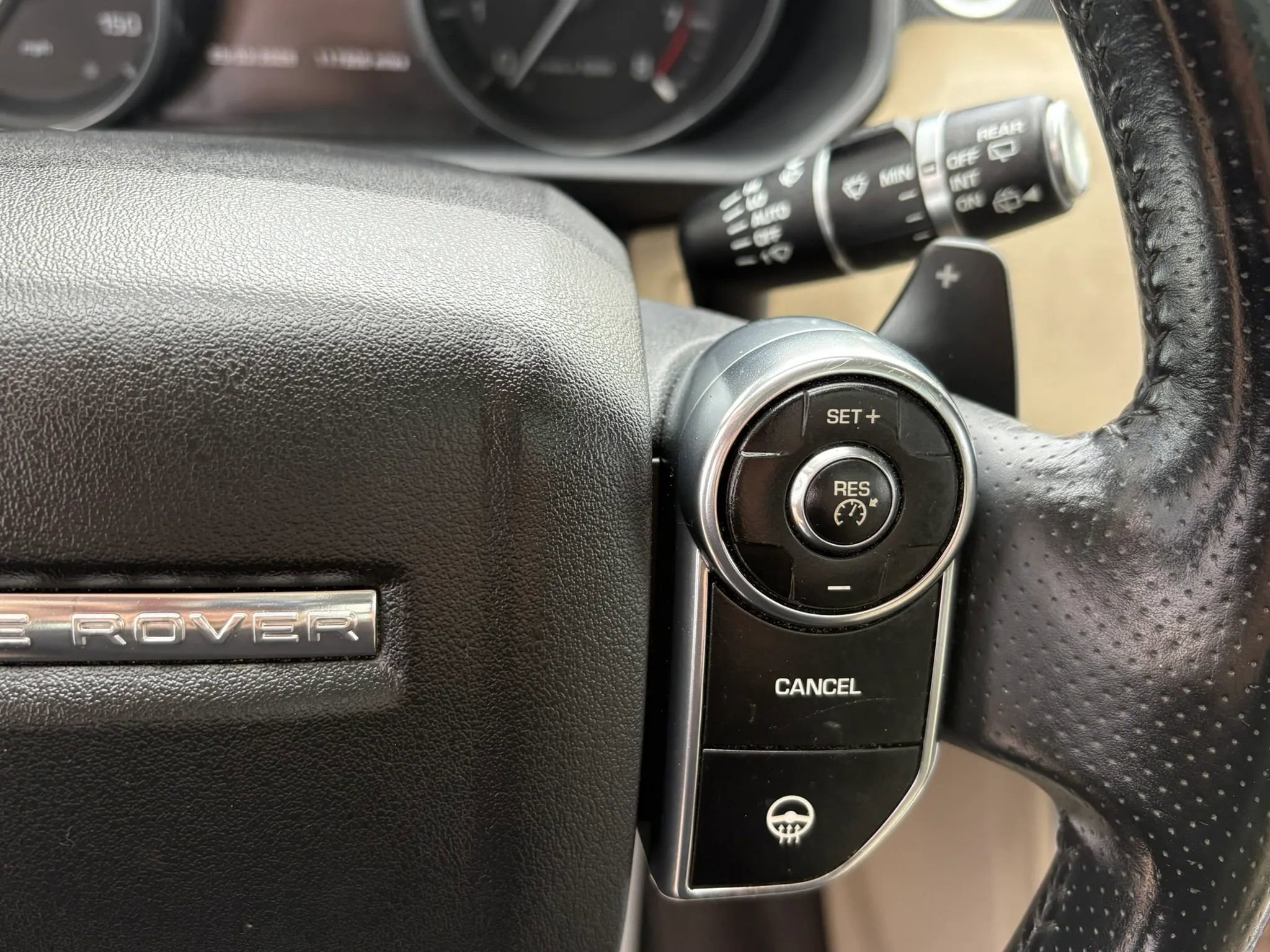 Used 2014 Land Rover Range Rover Sport Supercharged image 19