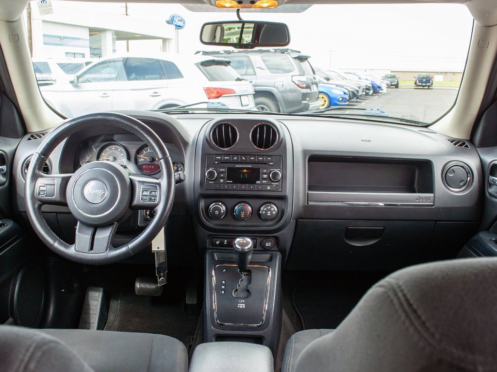 Used 2015 Jeep Patriot Latitude image 29