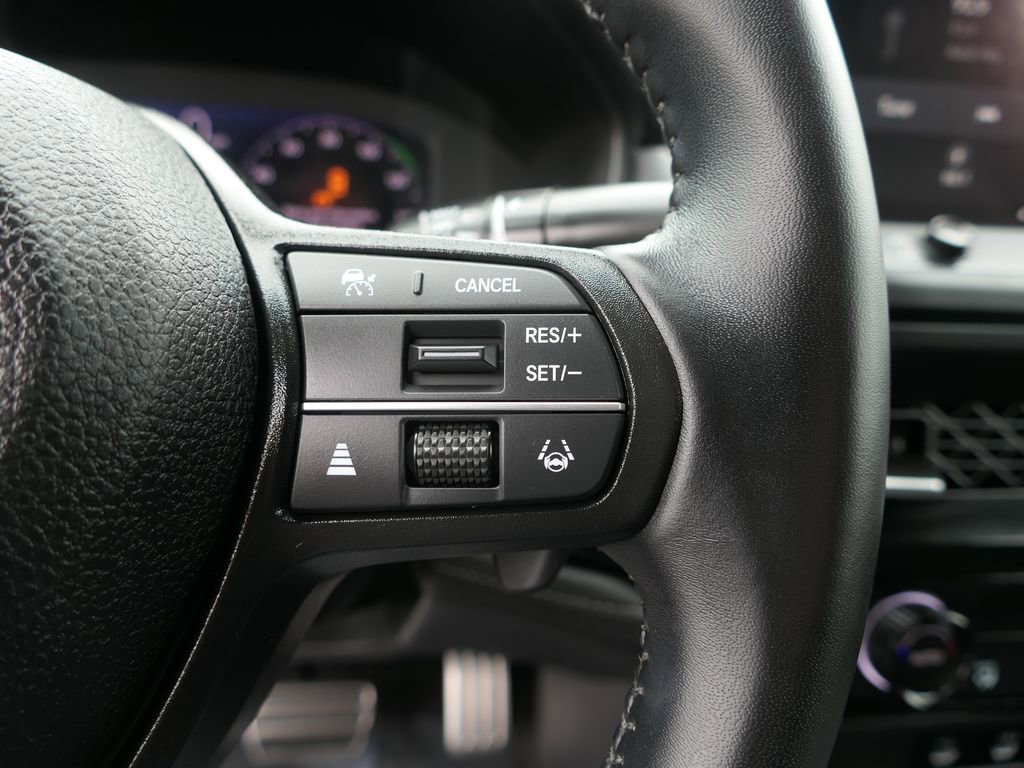 Used 2025 Honda Accord Sport image 15