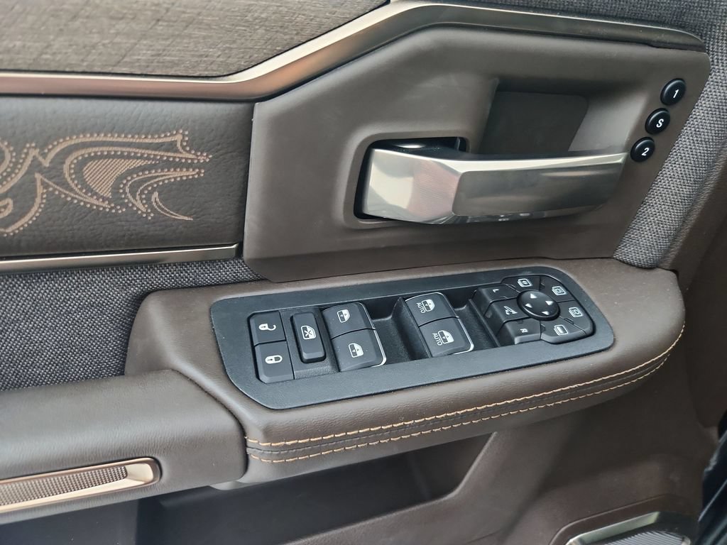New 2026 RAM 2500 Limited AWD/4WD image 21