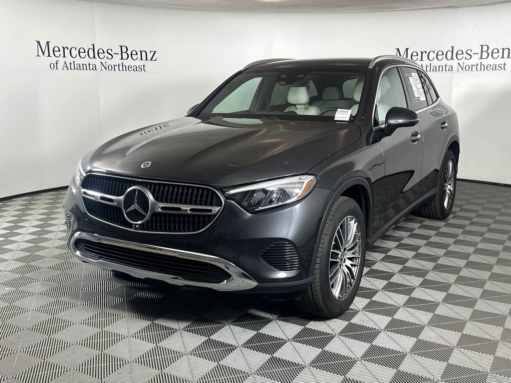 Certified 2026 Mercedes-Benz GLC 300 image 3