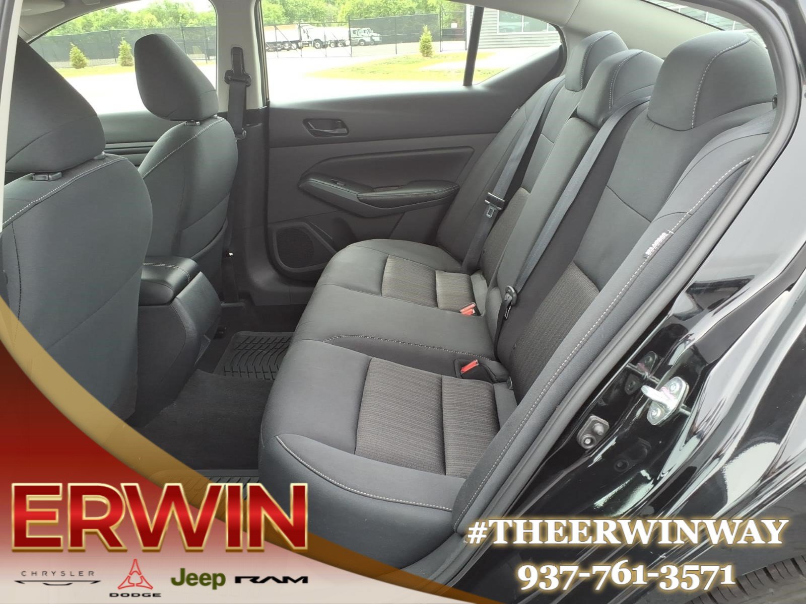 Used 2025 Nissan Altima 2.5 SV FWD image 25