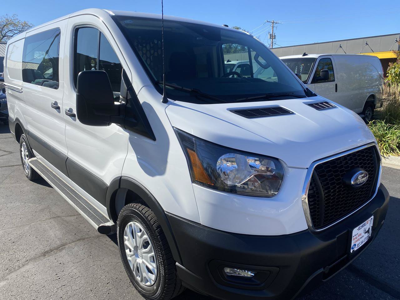Used 2025 Ford Transit 250 Low Roof w/ Exterior Upgrade Package RWD image 3