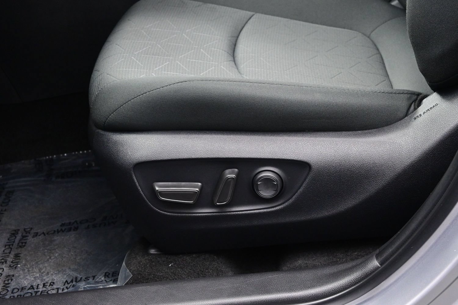 Used 2022 Toyota RAV4 XLE w/ Convenience Package AWD/4WD image 11