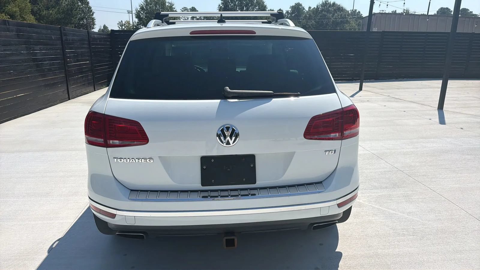 Used 2015 Volkswagen Touareg Sport AWD/4WD image 6