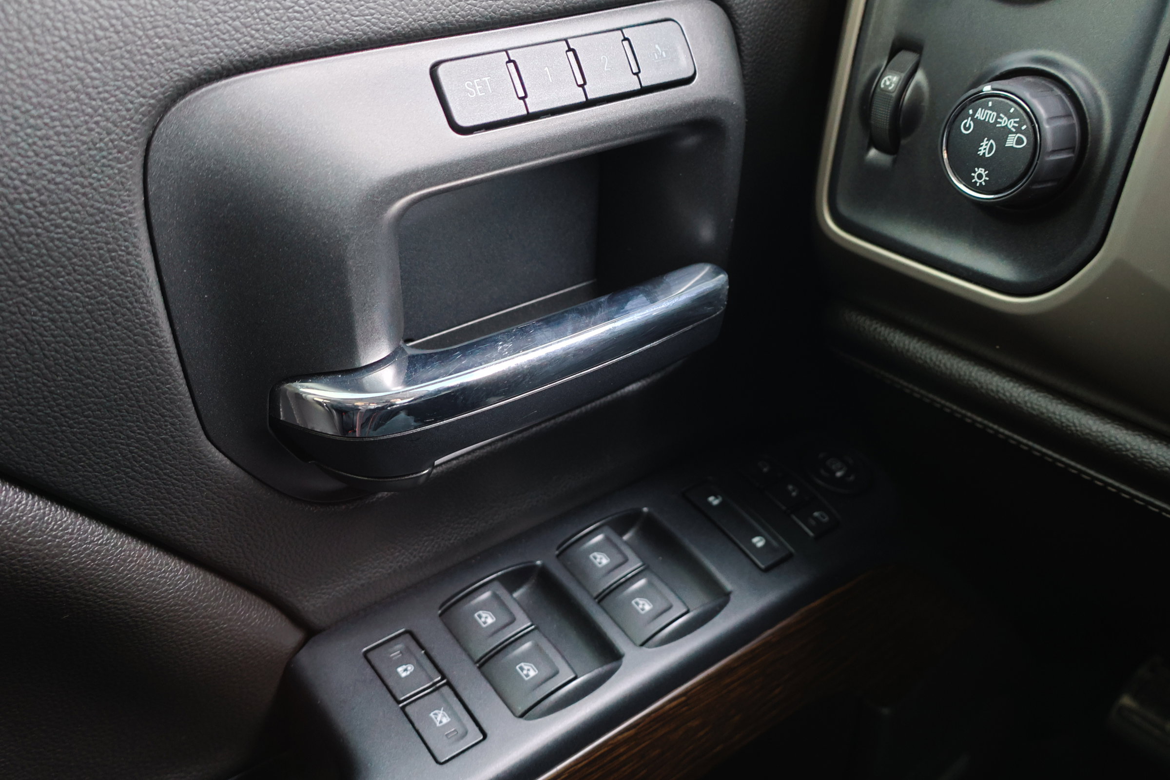 Used 2017 GMC Sierra 1500 Denali w/ Denali Ultimate Package image 17