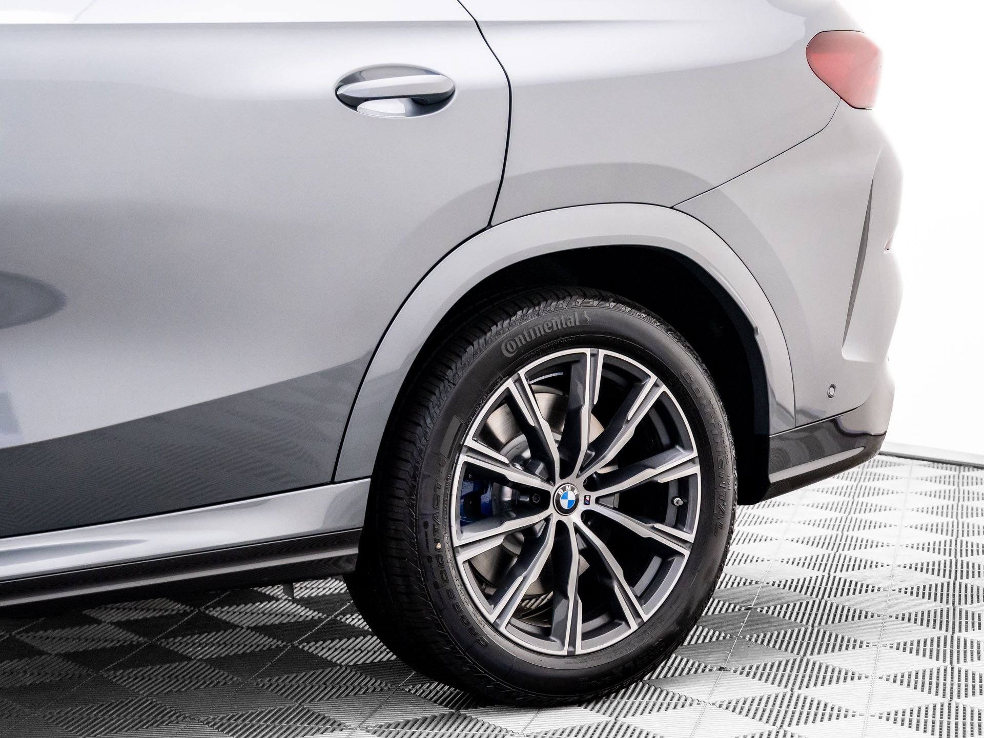 New 2026 BMW X6 M60i AWD/4WD image 34