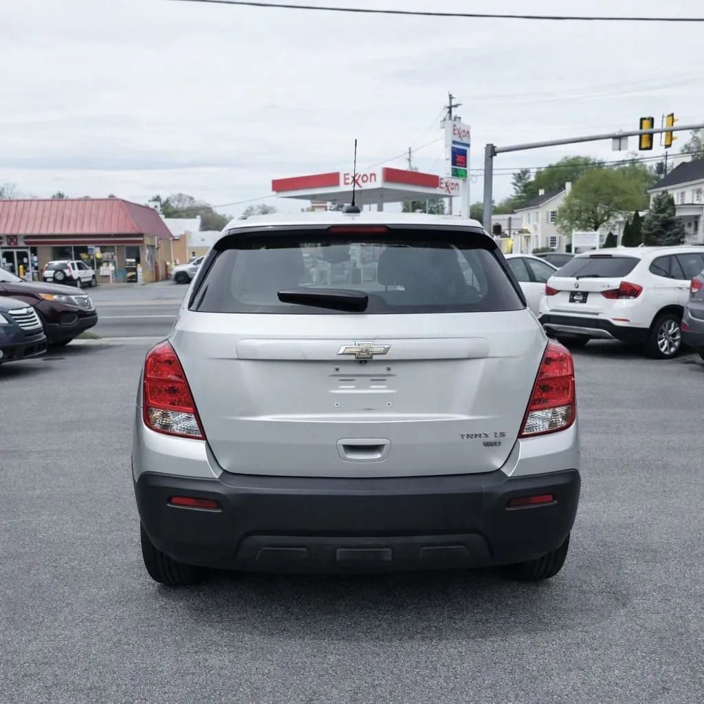 Used 2016 Chevrolet Trax LS AWD/4WD image 4