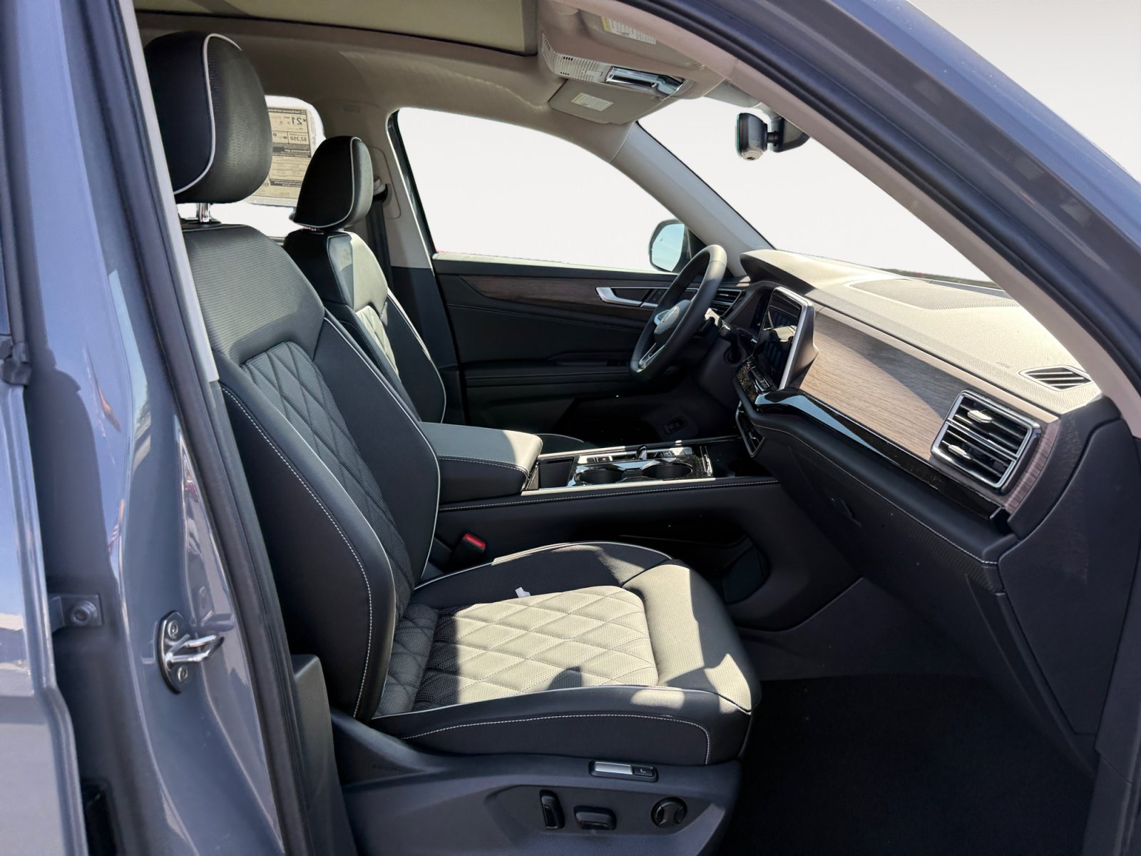 New 2026 Volkswagen Atlas SEL Premium R-Line AWD/4WD image 19
