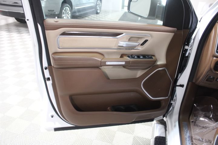 Used 2021 RAM 1500 Laramie AWD/4WD image 14