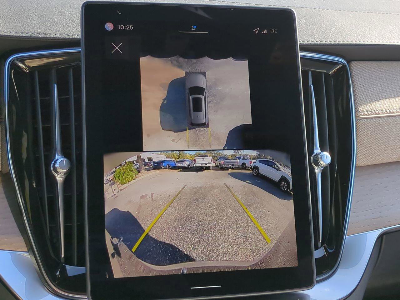 New 2026 Volvo XC90 B6 Ultra w/ Protection Package Premier image 19