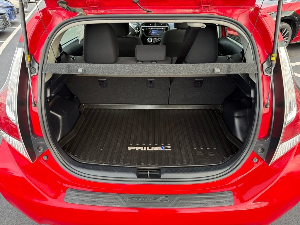 Used 2016 Toyota Prius C Two FWD image 9