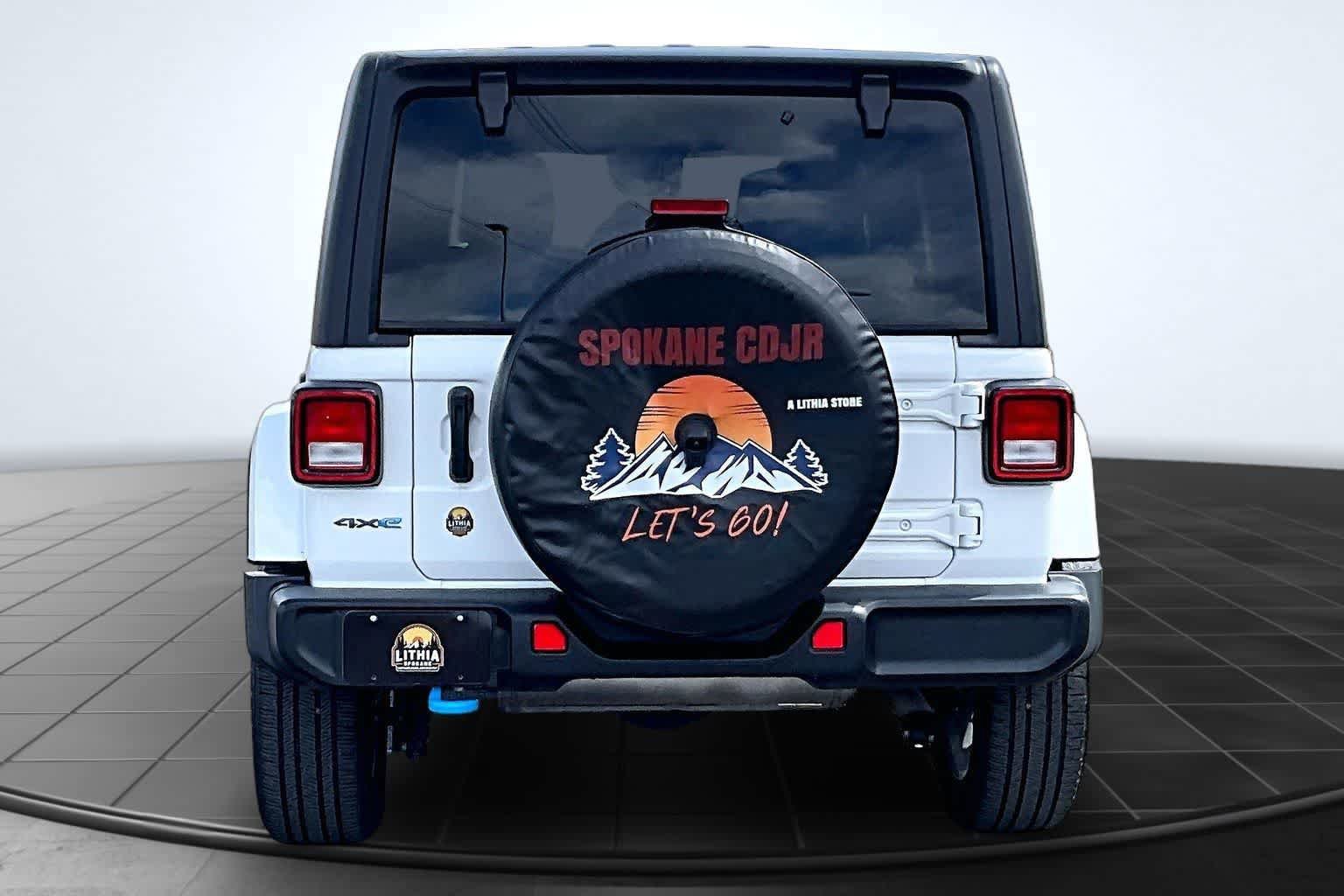 Used 2024 Jeep Wrangler Unlimited AWD/4WD image 5