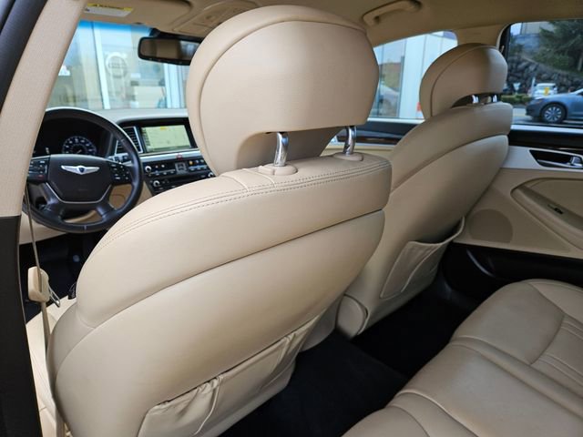 Used 2015 Hyundai Genesis 3.8 image 18