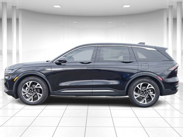 Used 2025 Lincoln Nautilus Premier w/ Equipment Group 102A image 2