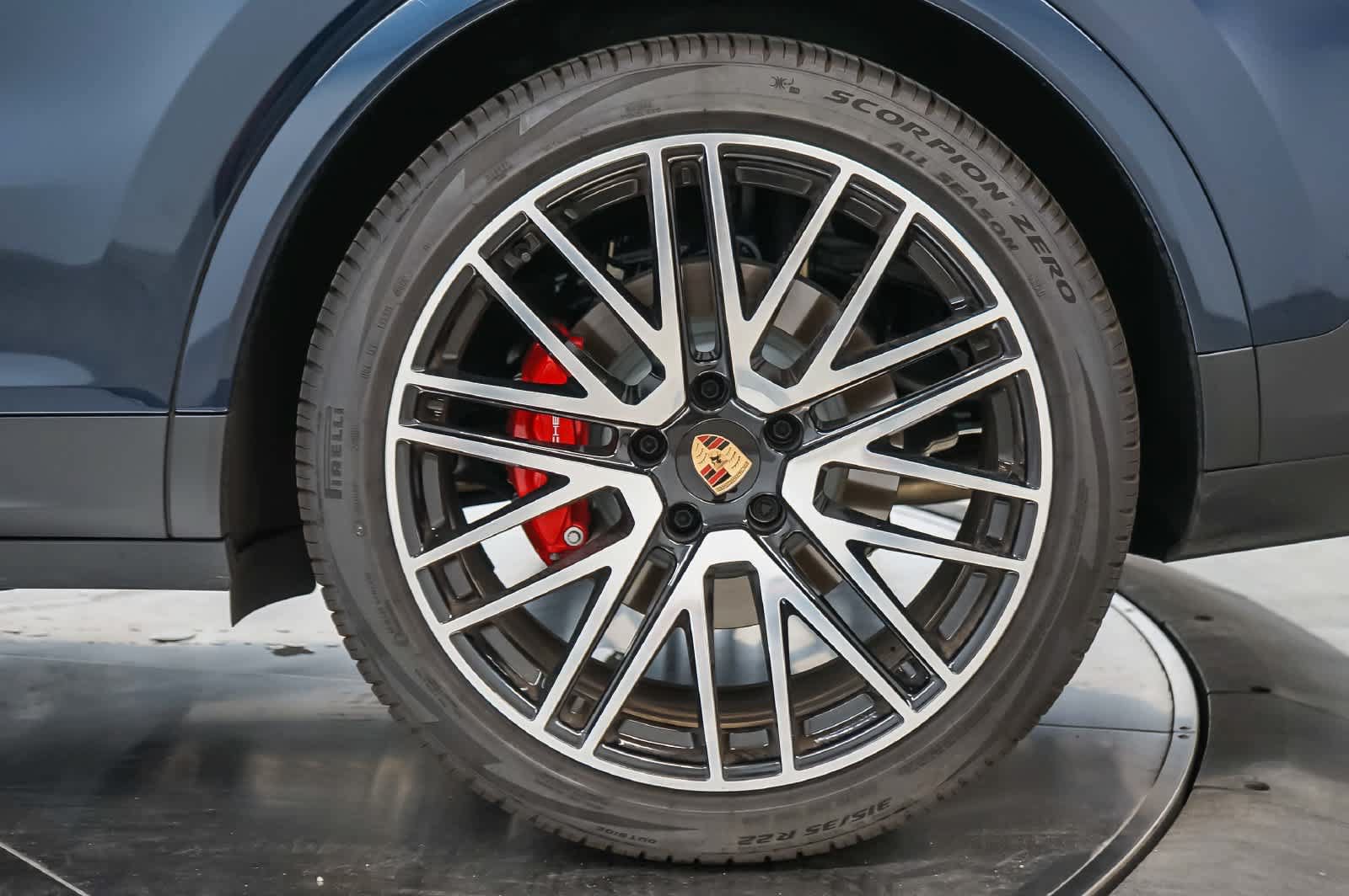 Certified 2026 Porsche Cayenne S AWD/4WD image 13