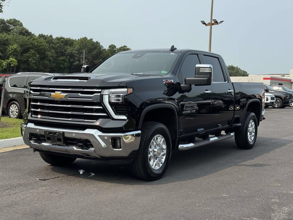 Used 2024 Chevrolet Silverado 2500 LTZ w/ LTZ Convenience Package AWD/4WD image 24