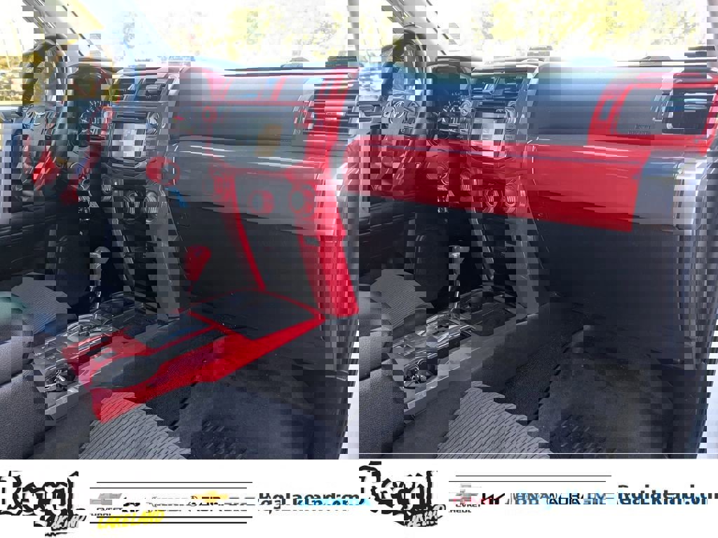 Used 2019 Toyota 4Runner SR5 image 9