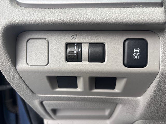 Used 2015 Subaru Forester 2.5i Premium w/ Popular Package #1 AWD/4WD image 16
