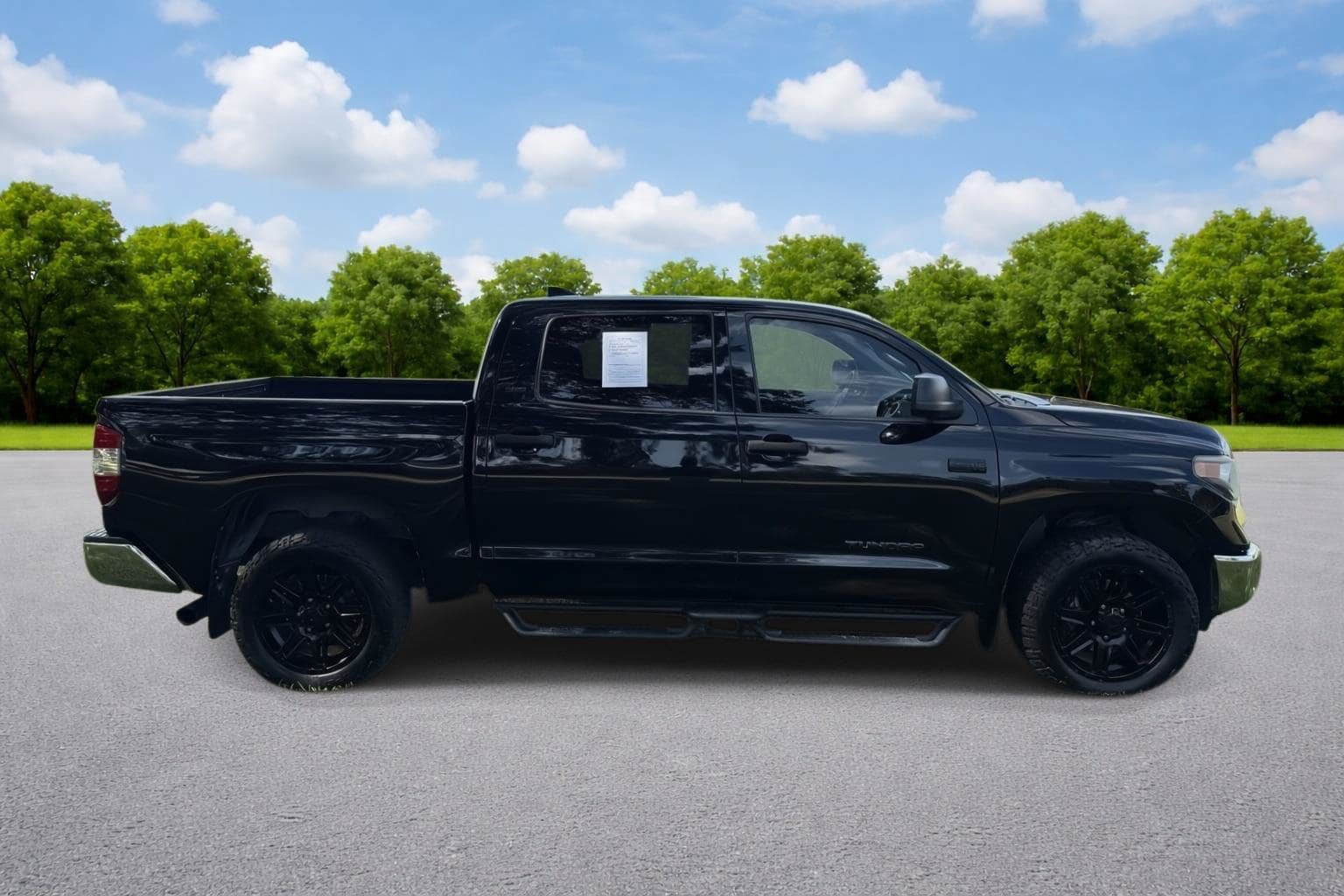 Used 2020 Toyota Tundra SR5 w/ SR5 Upgrade Package AWD/4WD image 7