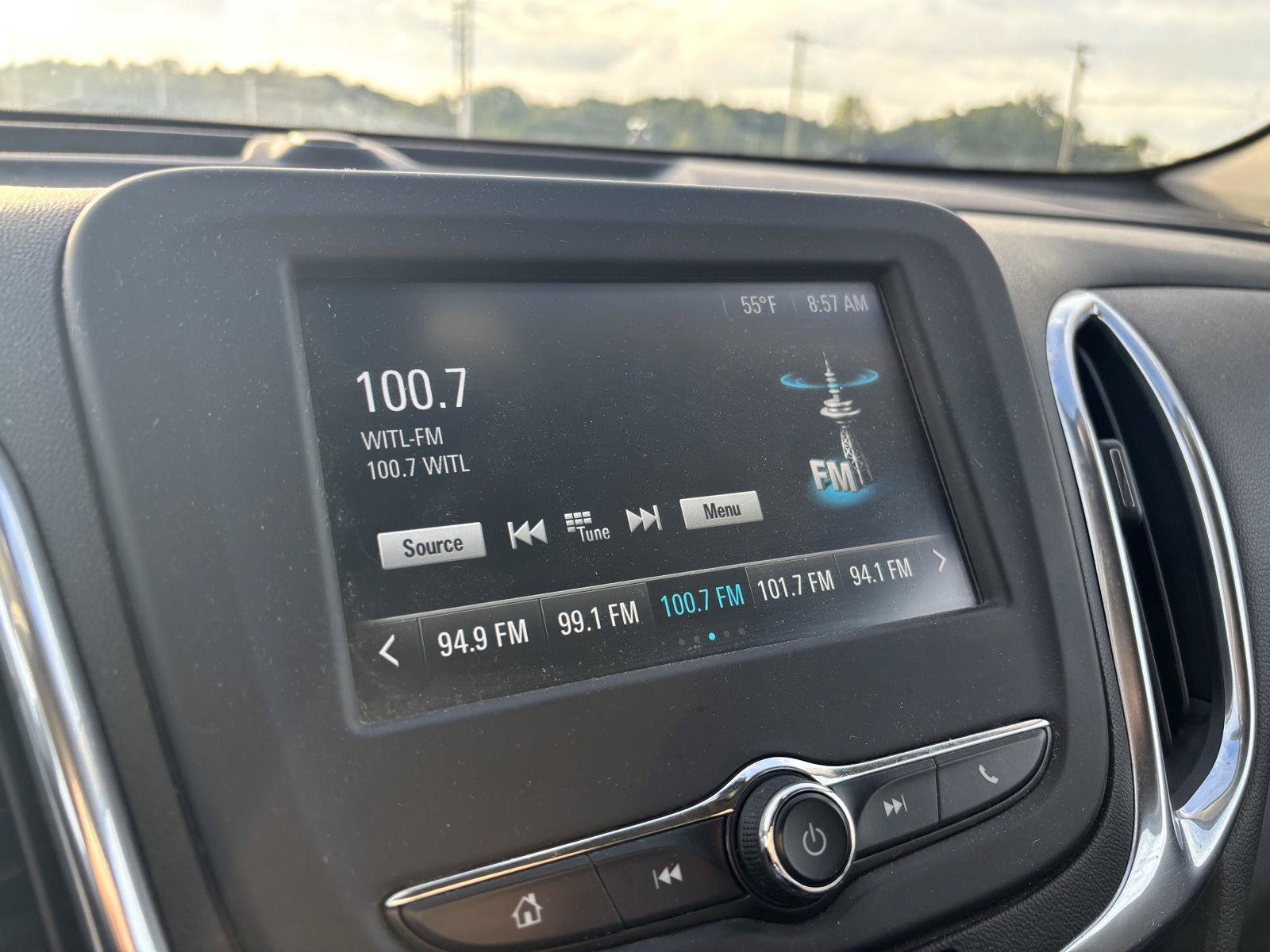 Used 2018 Chevrolet Equinox LT AWD/4WD image 23