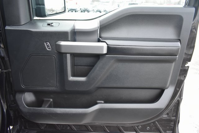 Used 2016 Ford F150 XLT w/ Equipment Group 302A Luxury image 44