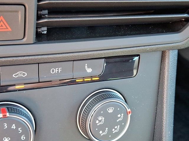 Certified 2024 Volkswagen Jetta Sport image 27