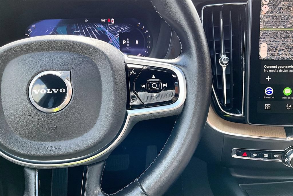 Used 2026 Volvo XC60 B5 Plus AWD/4WD image 28