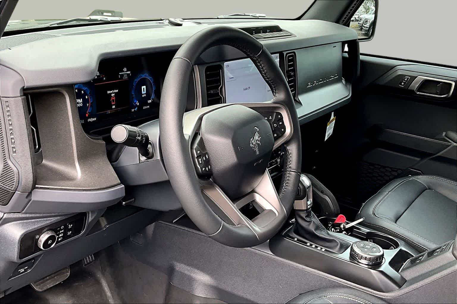 New 2025 Ford Bronco Big Bend w/ Black Diamond Package AWD/4WD image 6