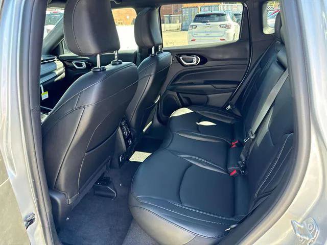 Certified 2024 Jeep Compass Limited w/ High Altitude Package AWD/4WD image 5