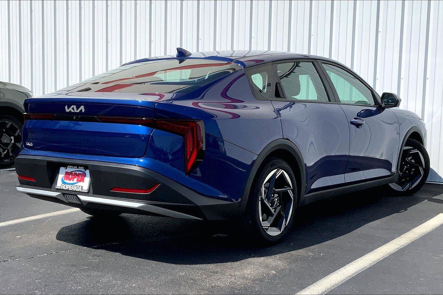 Used 2025 Kia K4 EX image 10