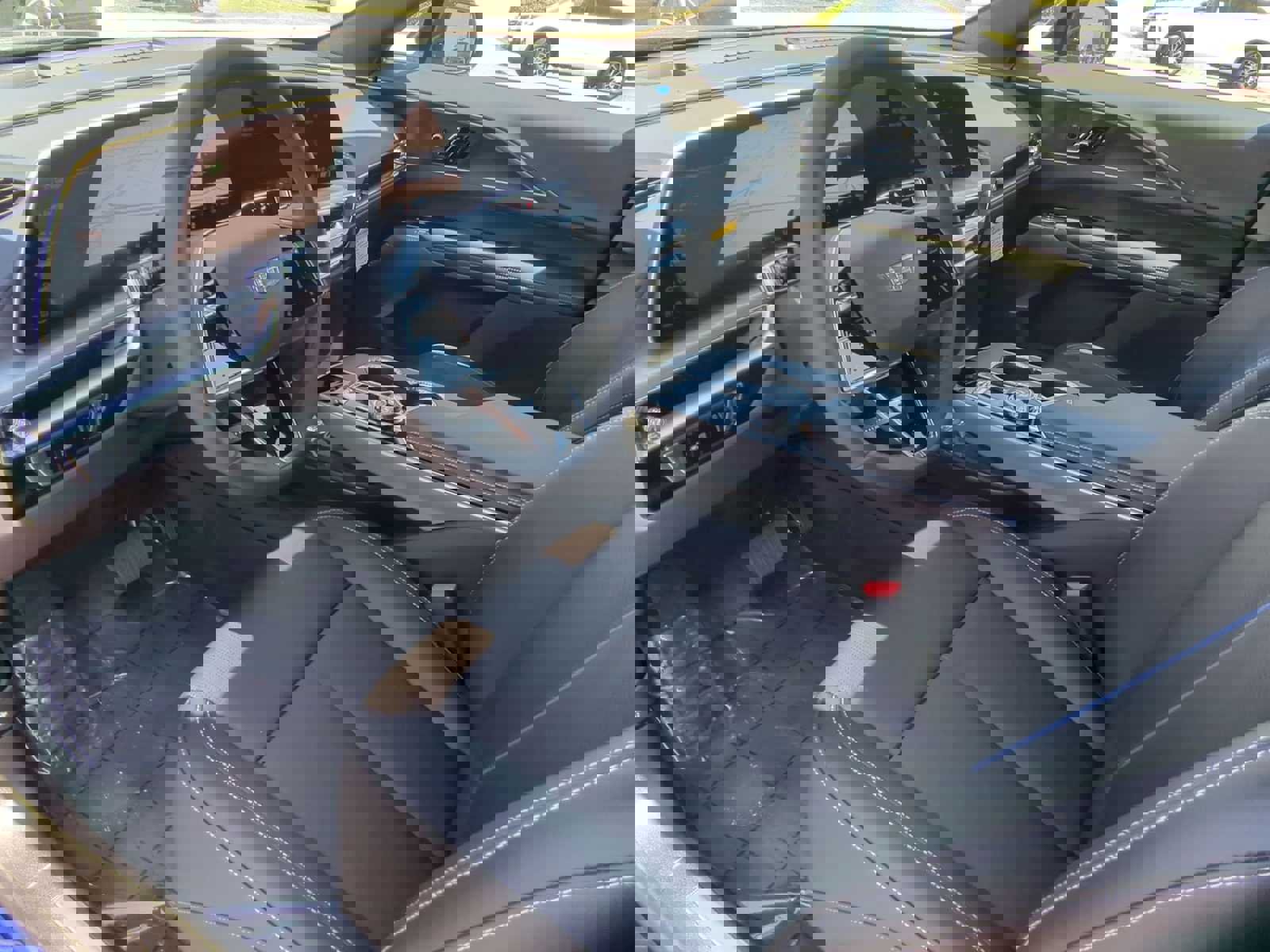 New 2025 Cadillac Lyriq Sport image 12