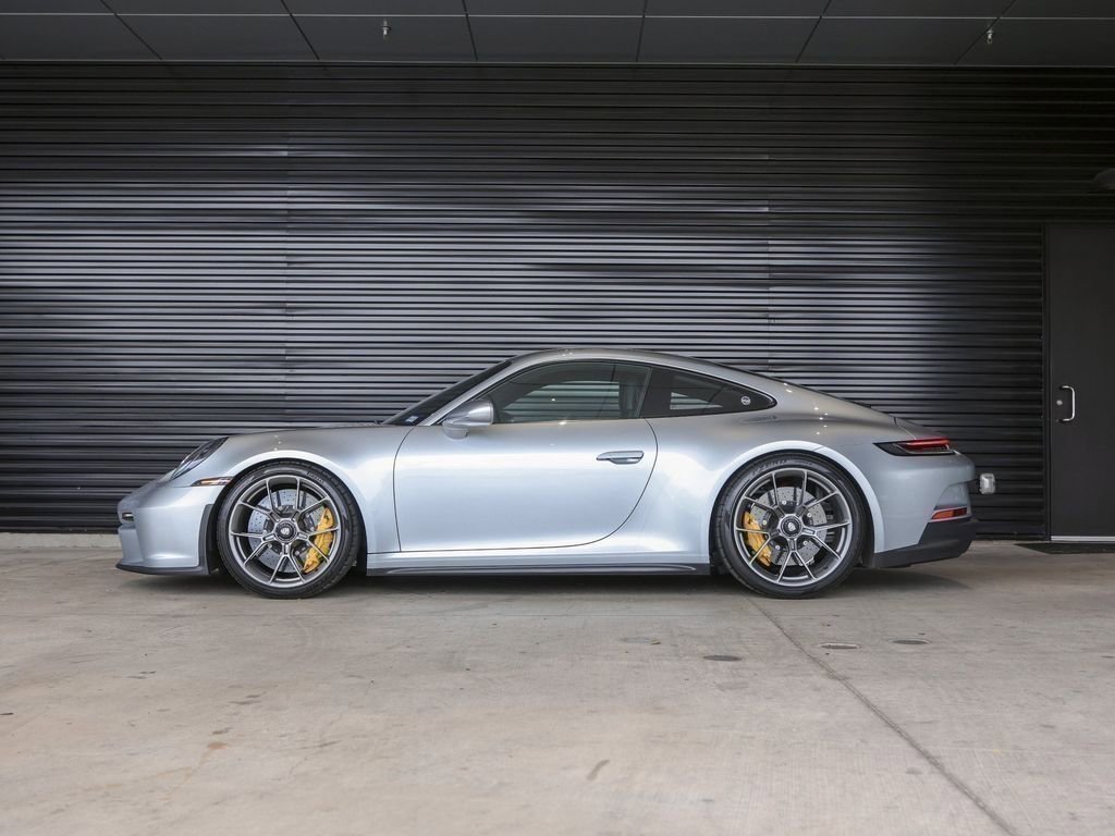 Certified 2022 Porsche 911 GT3 image 2