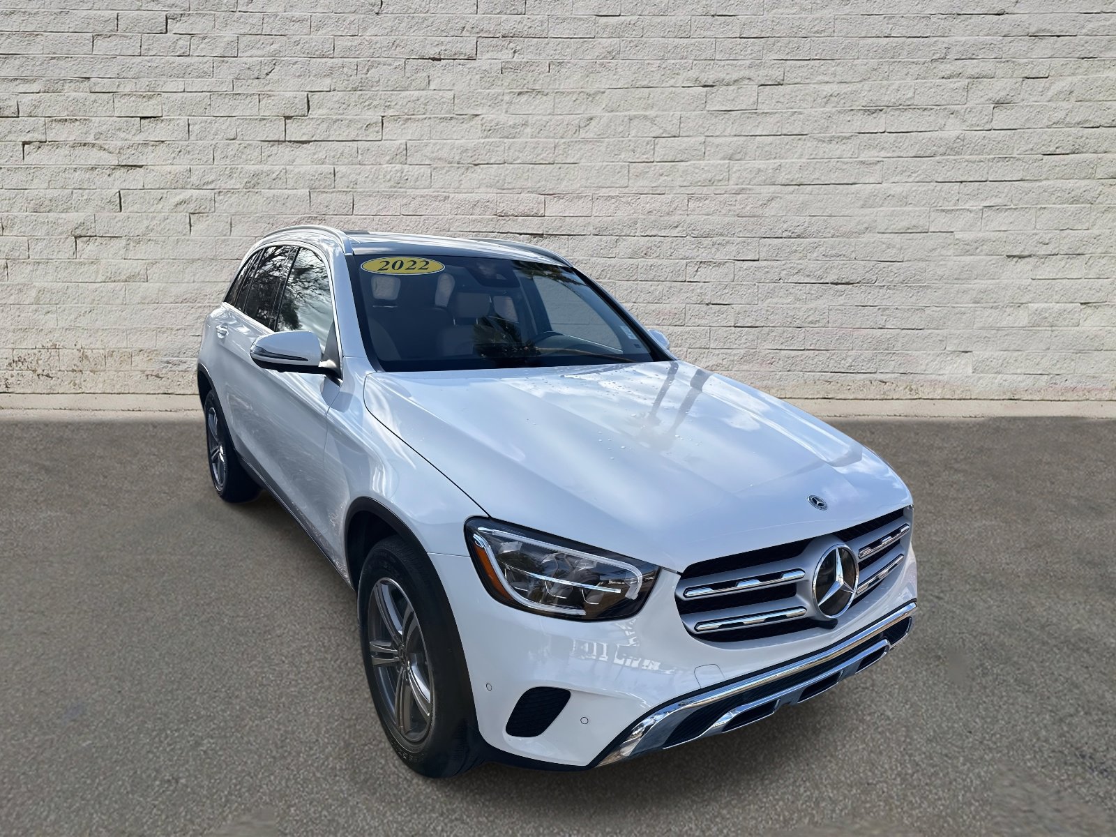 Used 2022 Mercedes-Benz GLC 300 image 3