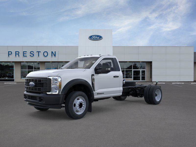 New 2025 Ford F550 2WD Regular Cab Super Duty image 3