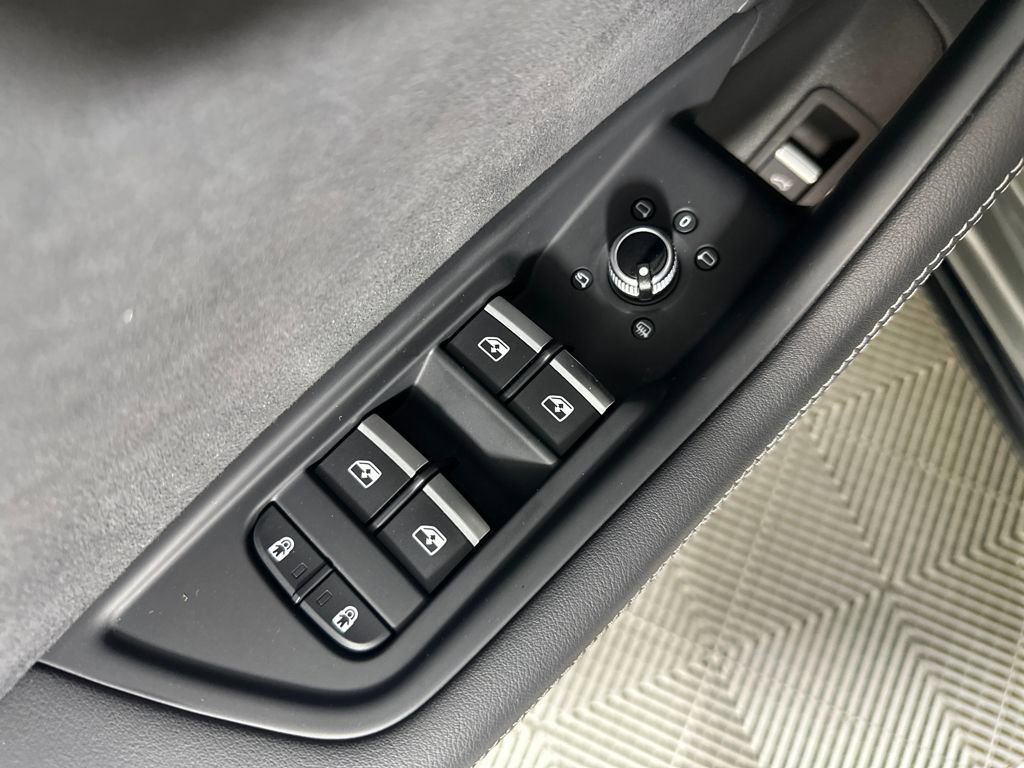 Used 2023 Audi S4 Premium Plus w/ Premium Plus Package image 11