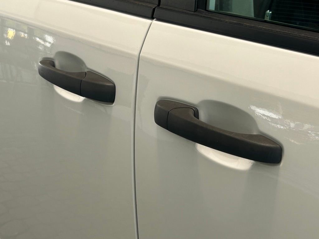 Used 2020 Dodge Grand Caravan SE w/ Rear Park Assist Package image 19