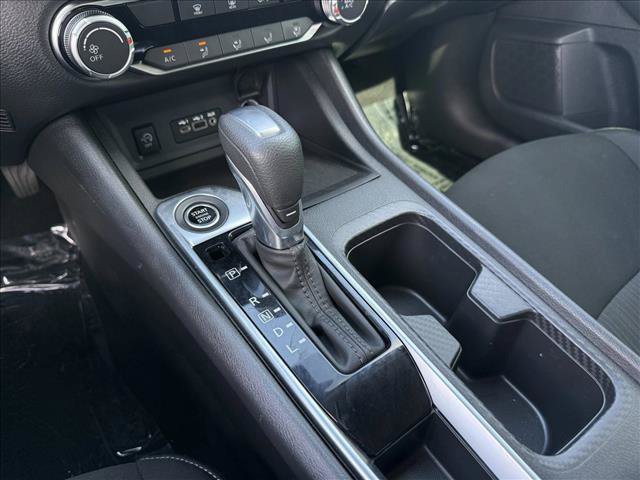 Used 2024 Nissan Sentra SV FWD image 16