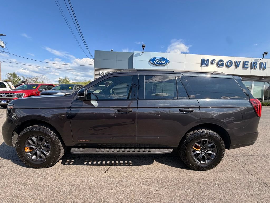 Used 2025 Ford Expedition Tremor AWD/4WD image 5