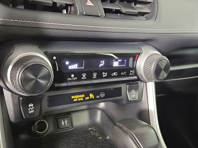 Used 2019 Toyota RAV4 LE w/ All Weather Liner Package image 19