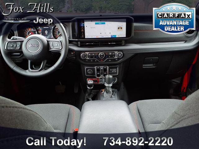 Certified 2025 Jeep Wrangler Unlimited Rubicon w/ Convenience Group AWD/4WD image 13