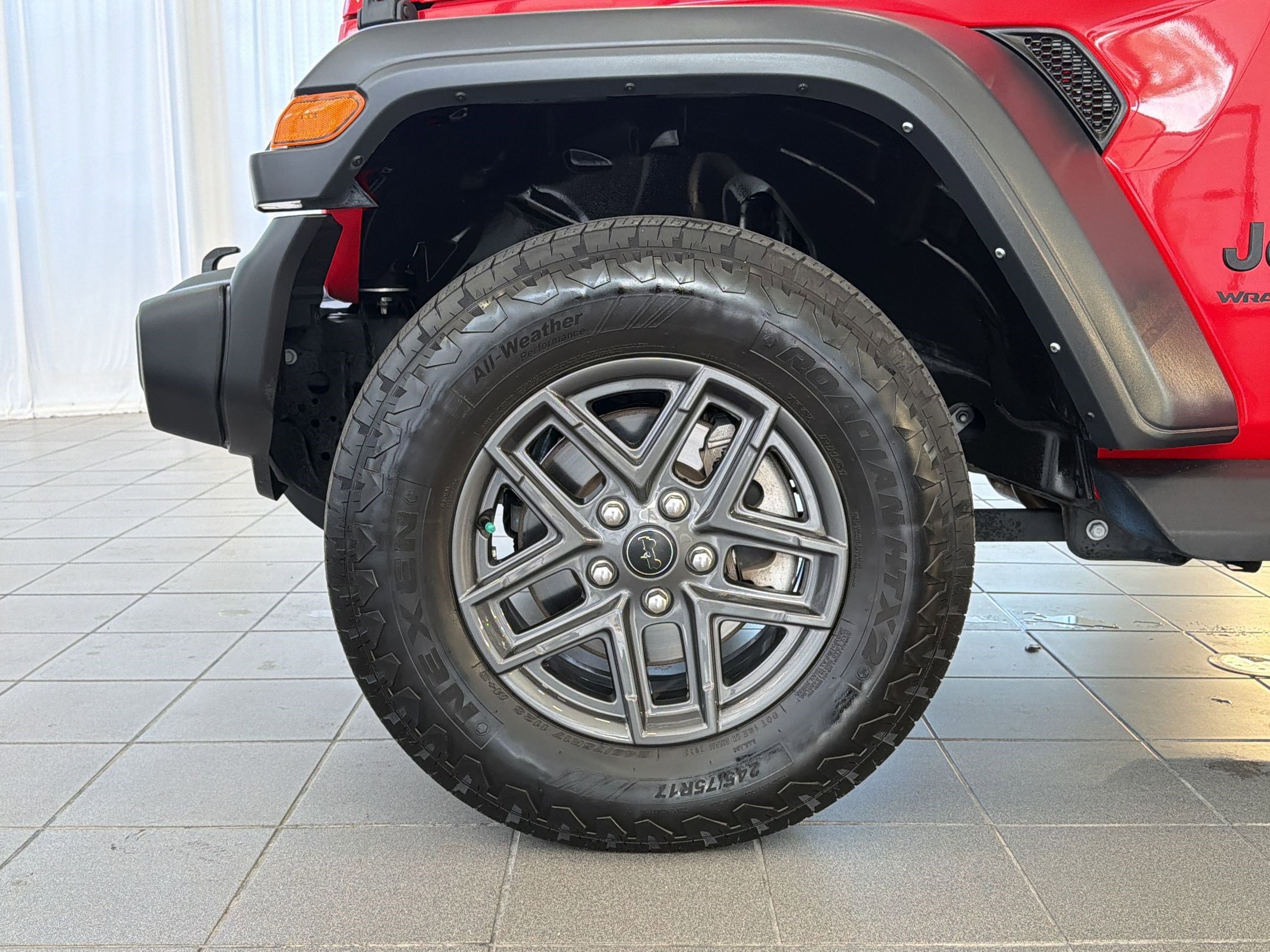 Used 2024 Jeep Wrangler Unlimited Sport AWD/4WD image 12