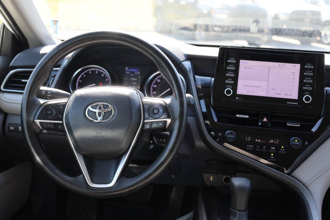 Used 2022 Toyota Camry LE FWD image 23
